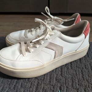 Dr. Scholl's Cream and Tan Sneakers